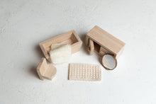 画像をギャラリービューアに読み込む, wooden crafted house fabric